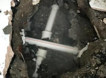 洞口阳台漏水维修公司为您分享楼上楼下漏水怎么处理